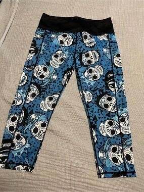Constantly Varied Gear Skull Print Capri Leggings